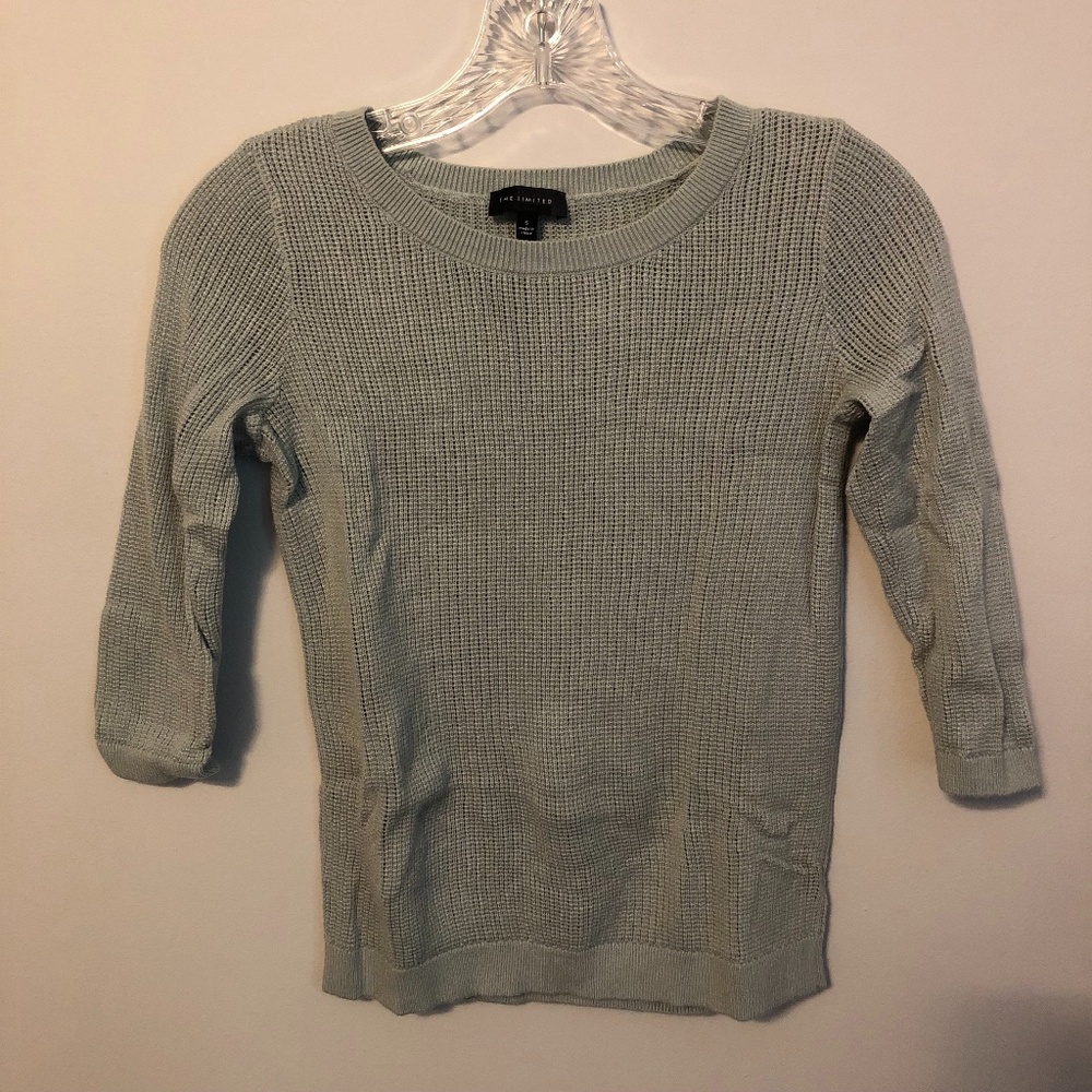 Lightweight Three Quarter Sleeve Light Green Sweater by The Limited Size Small